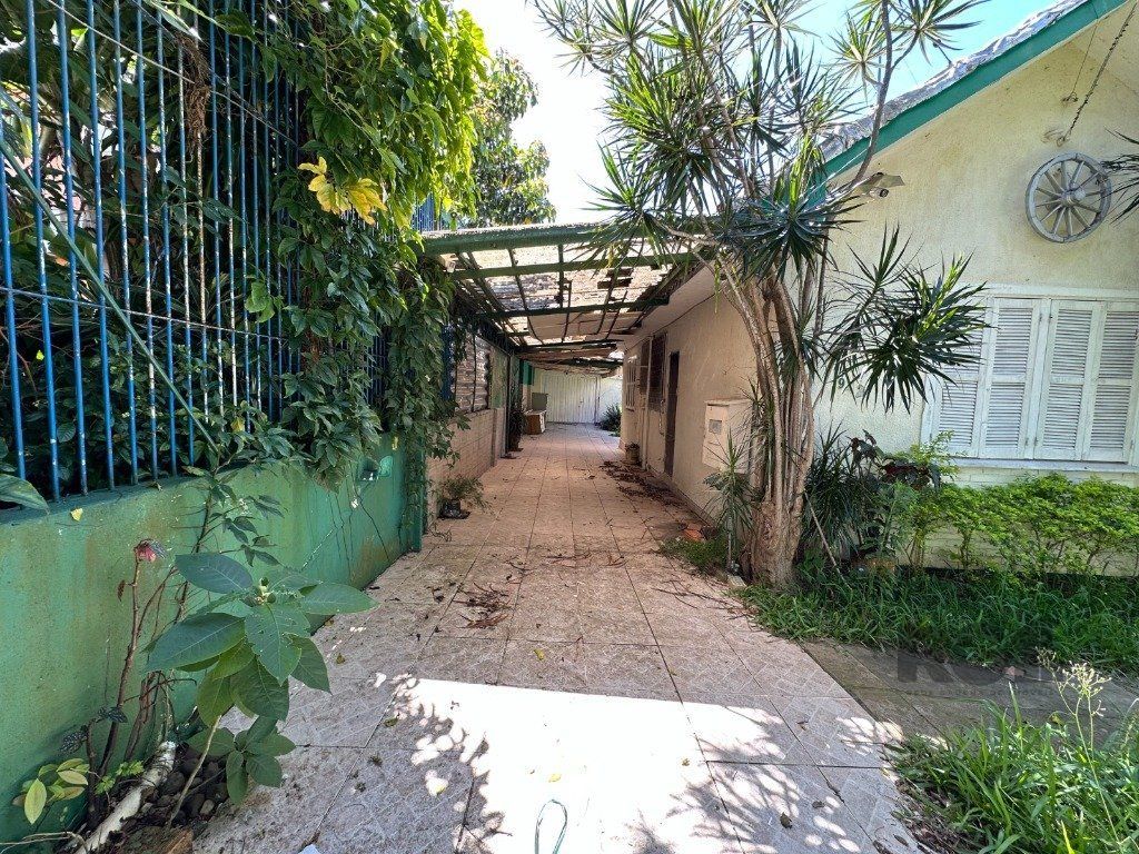 Casa à venda com 3 quartos, 230m² - Foto 7