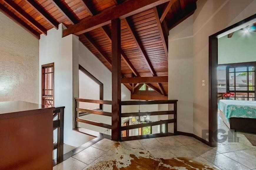 Casa à venda com 3 quartos, 209m² - Foto 12
