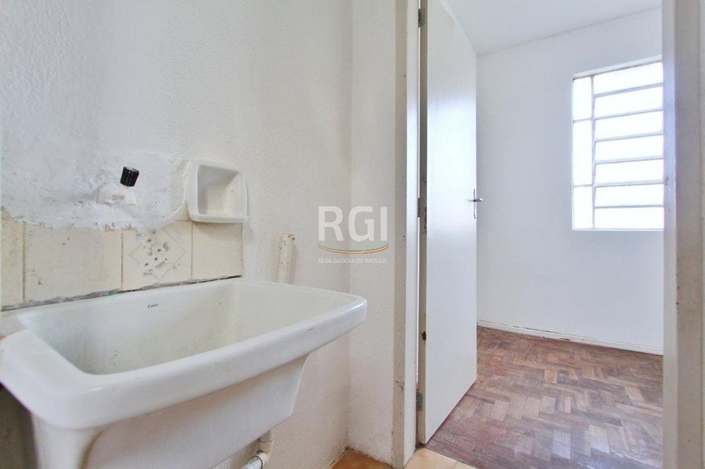 Apartamento 02 dormitórios, reformado — foto 4
