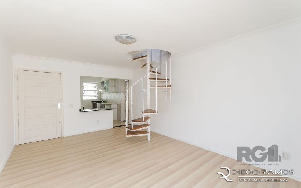 Cobertura à venda com 2 quartos, 73m² - Foto 2