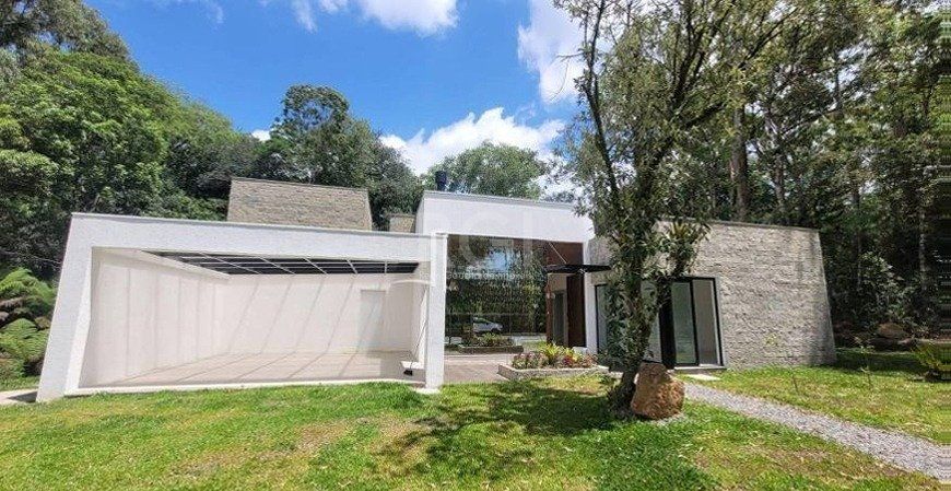 Casa, 4 quartos, 225 m² - Foto 1