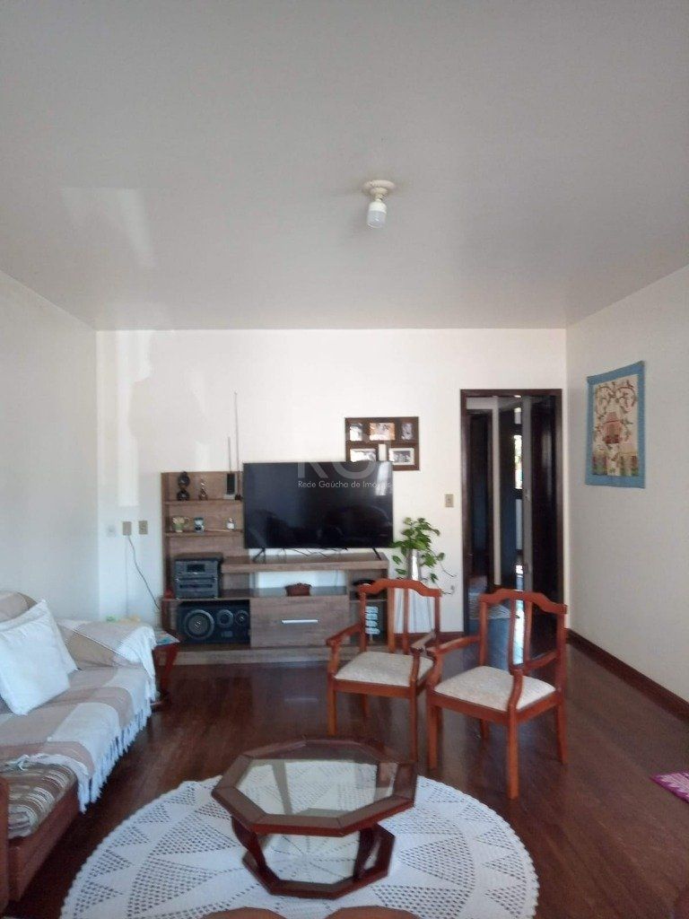 Casa, 6 quartos, 259 m² - Foto 2