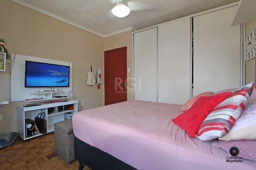 Casa à venda com 6 quartos, 300m² - Foto 25