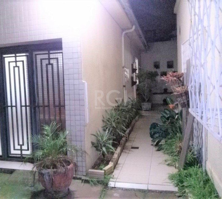 Casa à venda com 3 quartos, 159m² - Foto 3