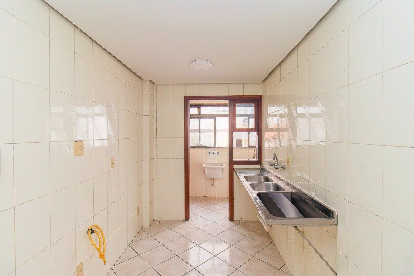 Apartamento à venda com 2 quartos, 95m² - Foto 11