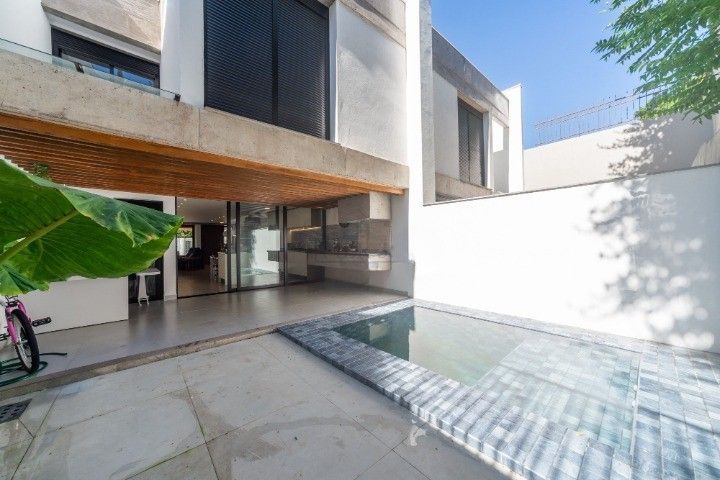 Casa, 3 quartos, 168 m² - Foto 1