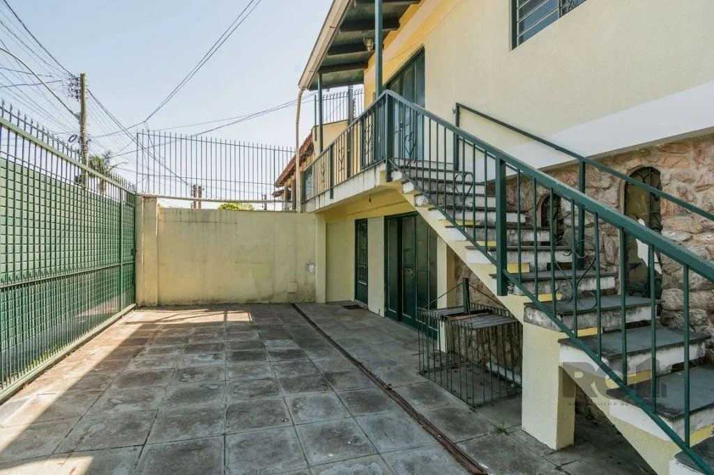 Casa, 5 quartos, 226 m² - Foto 3
