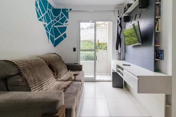 Apartamento à venda com 72m², 3 quartos, 1 suíte, 1 vaga no bairro Teresópolis em Porto Alegre