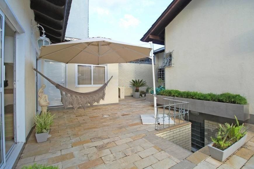 Casa à venda com 3 quartos, 245m² - Foto 29
