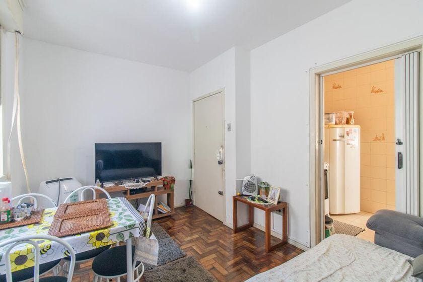 Apartamento de 3 dormitorios à venda em Bairro Santo Antônio, Porto Alegre