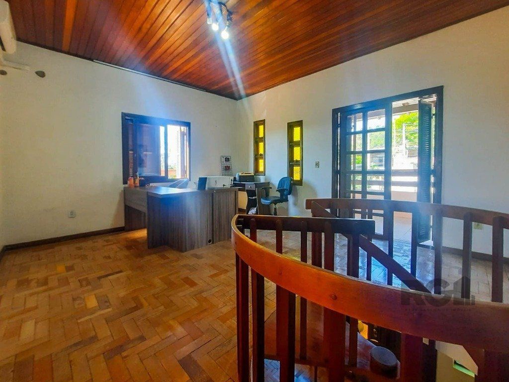Casa à venda com 4 quartos, 240m² - Foto 9
