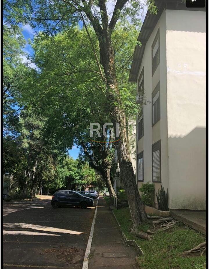 Apartamento, 2 dormitórios no bairro Cavalhada em Porto Alegre para Comprar