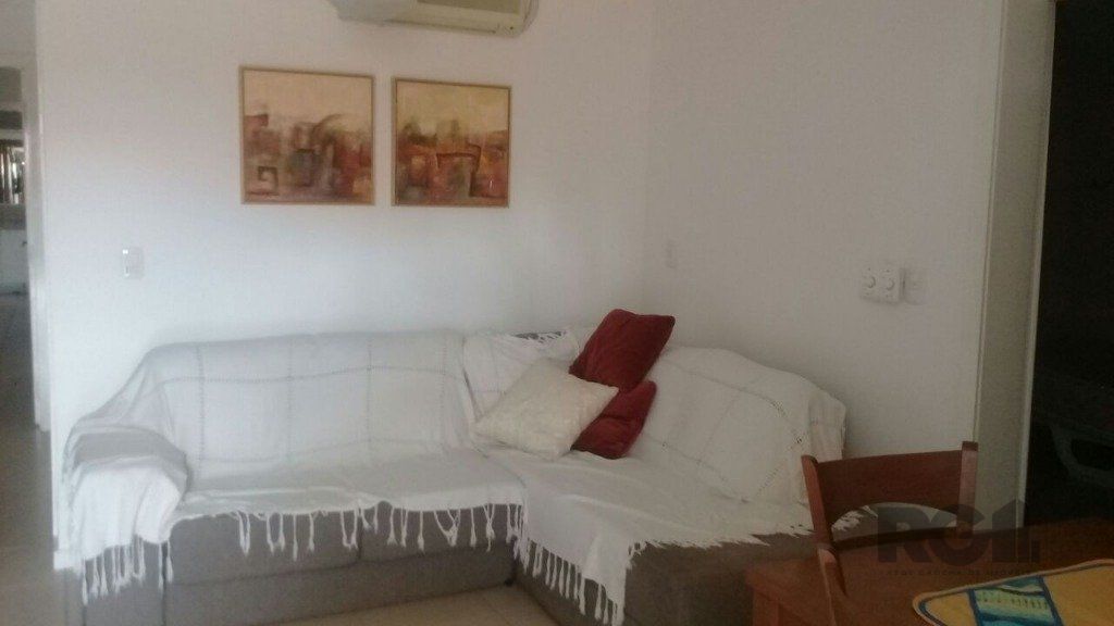 Casa à venda com 4 quartos, 150m² - Foto 2