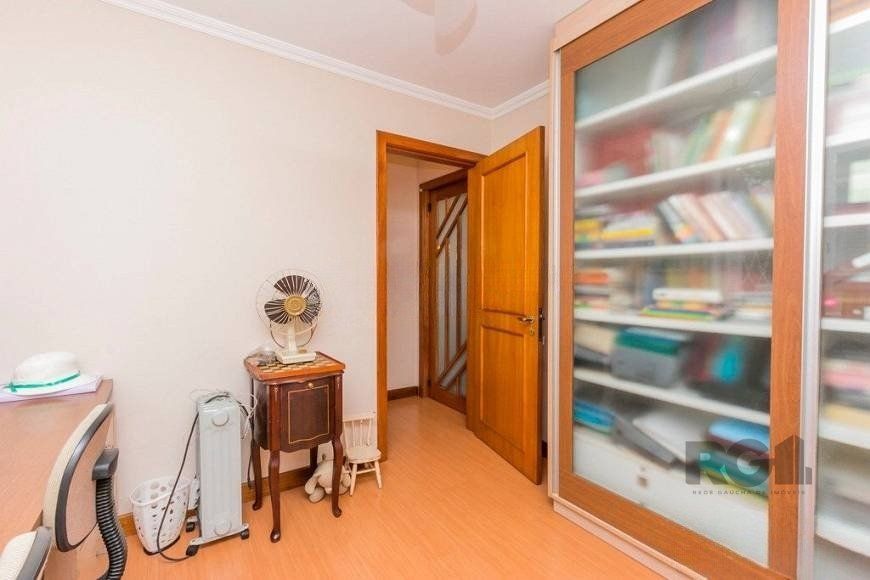 Casa à venda com 4 quartos, 380m² - Foto 7