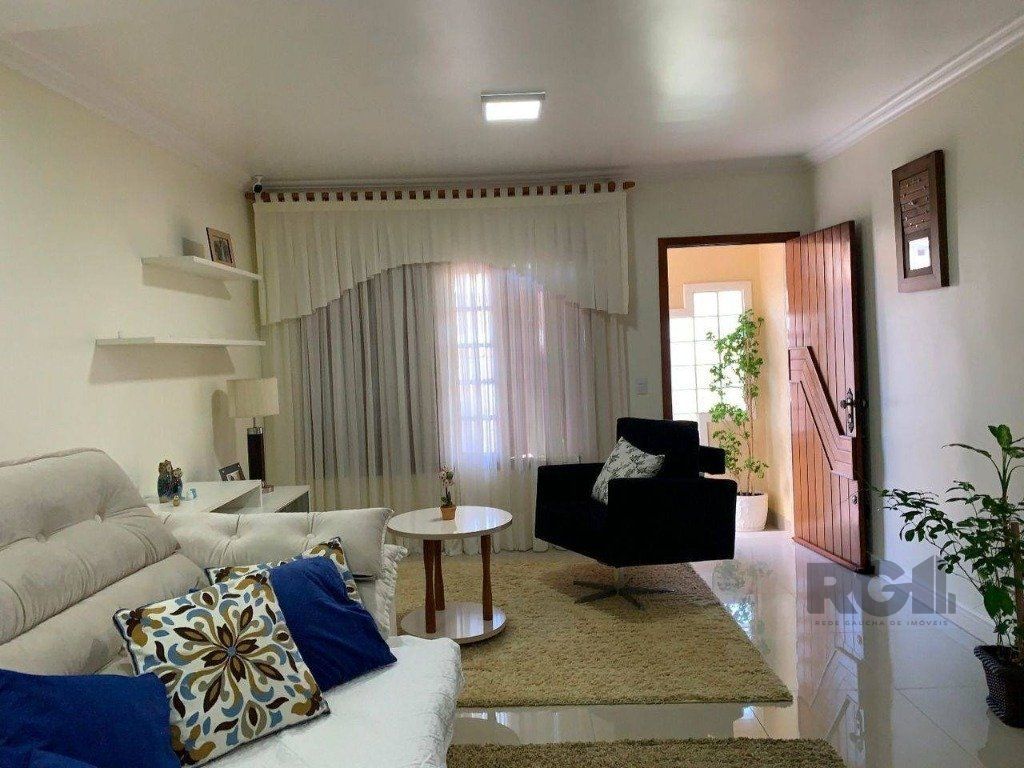 Casa à venda com 4 quartos, 229m² - Foto 3