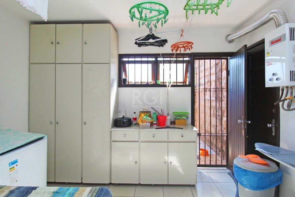 Casa à venda com 3 quartos, 235m² - Foto 30