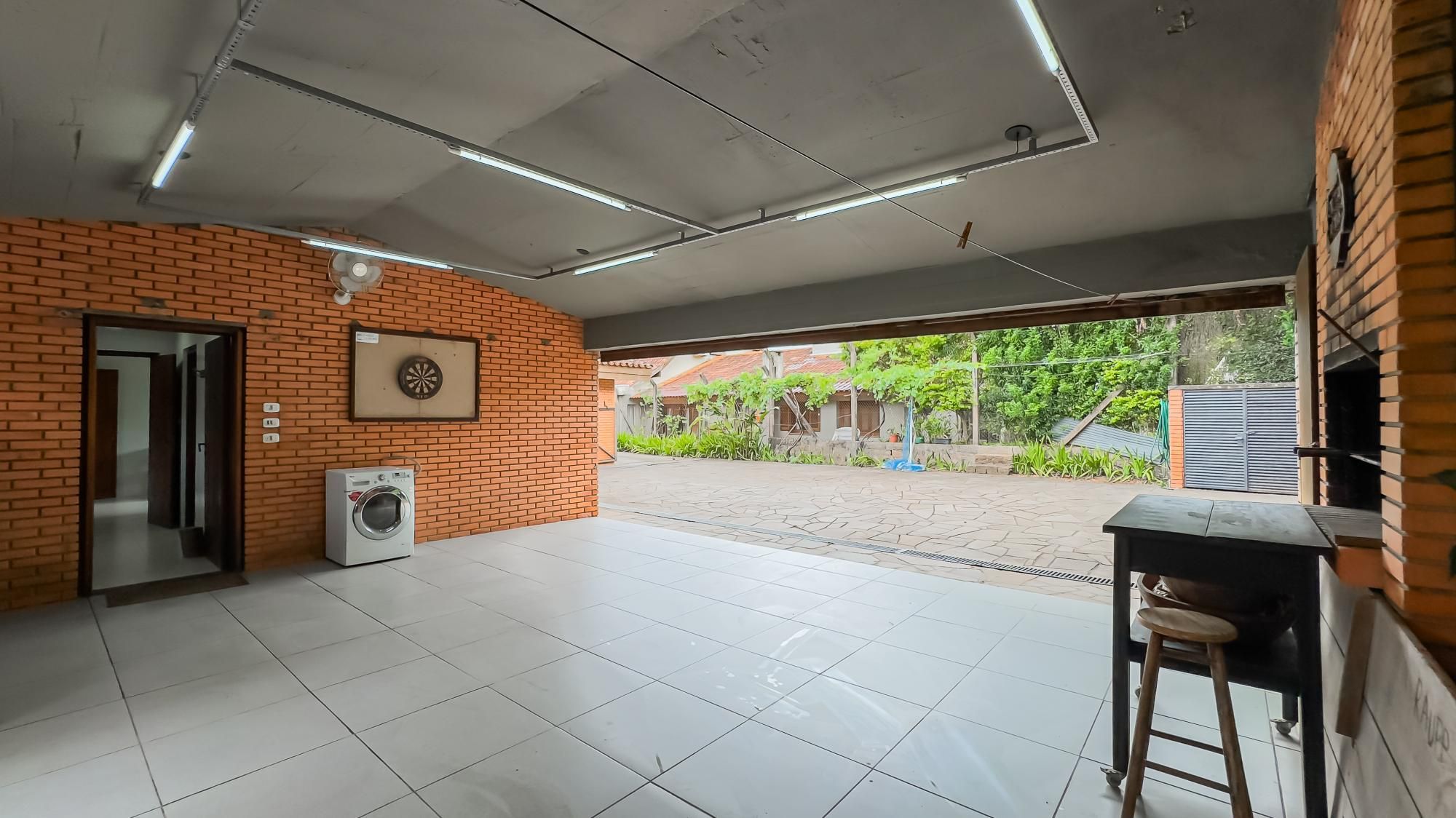 Casa à venda com 3 quartos, 313m² - Foto 28