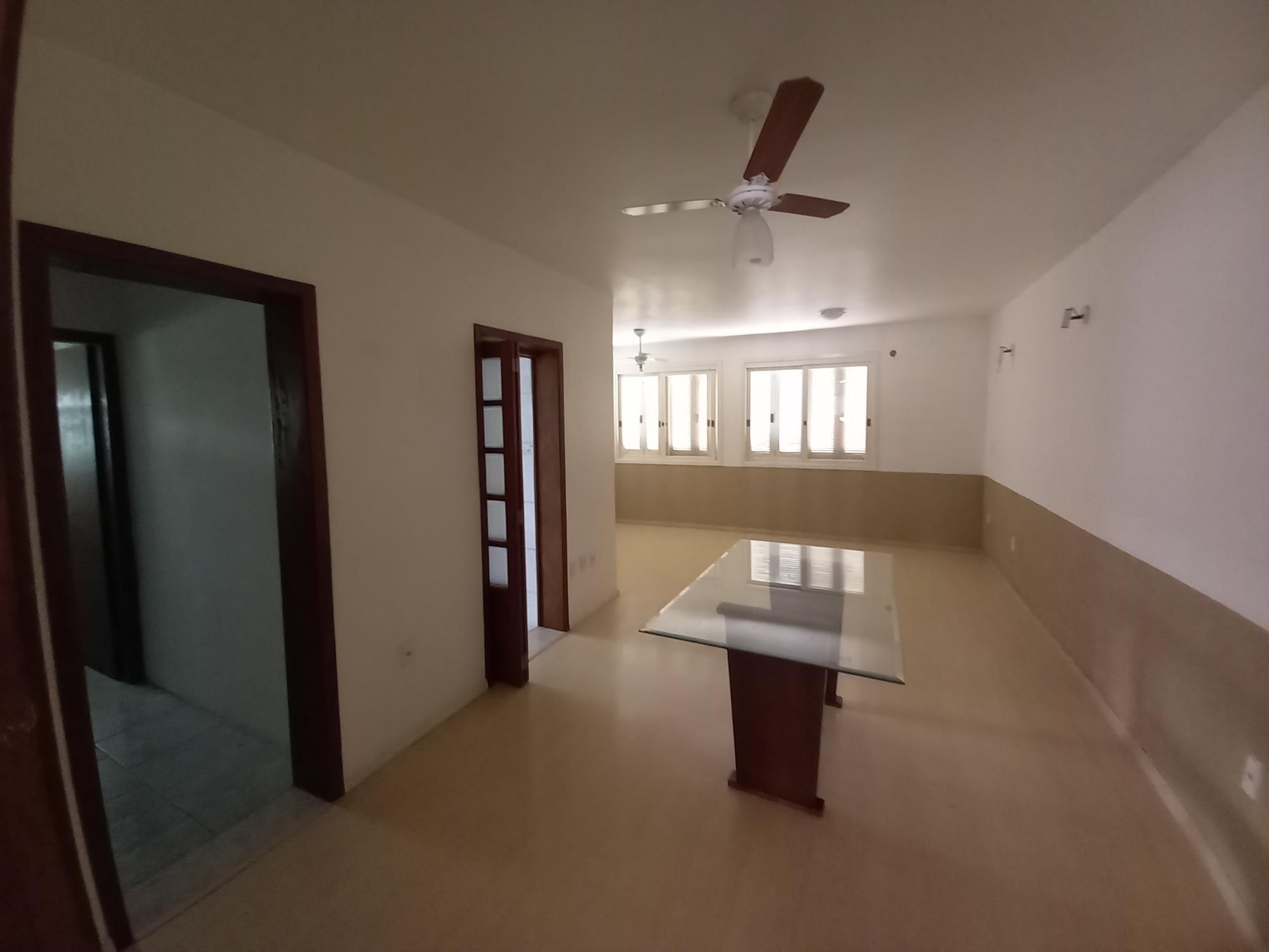 Casa, 3 quartos, 249 m² - Foto 1