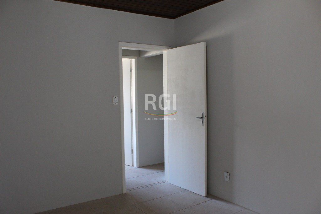 Casa à venda com 6 quartos, 224m² - Foto 19