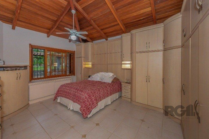 Casa à venda com 3 quartos, 280m² - Foto 8