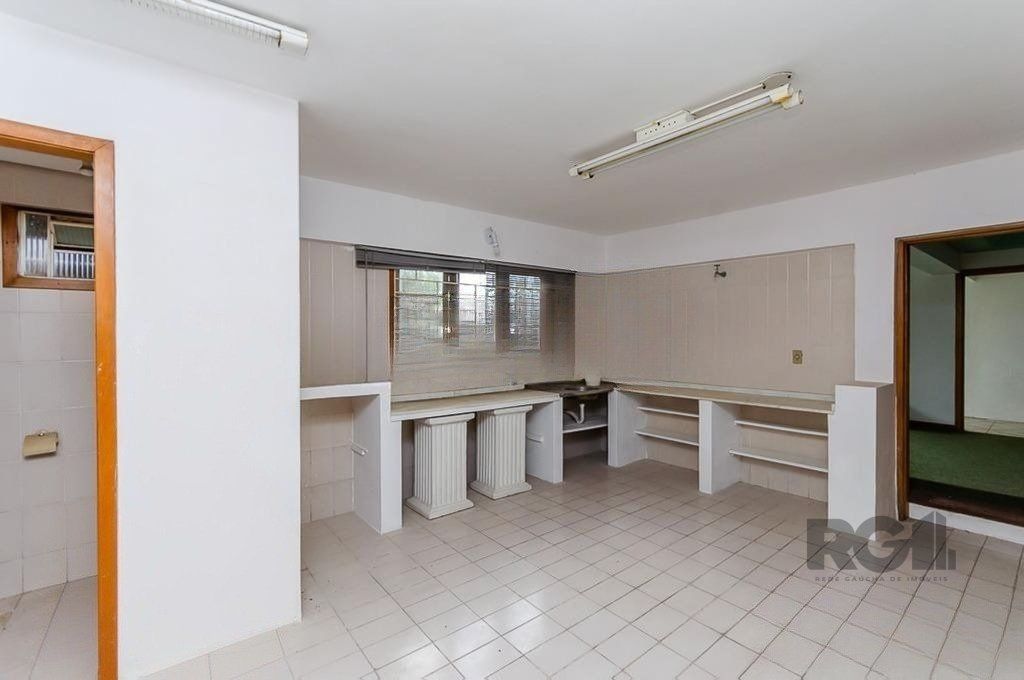 Casa à venda com 3 quartos, 379m² - Foto 10