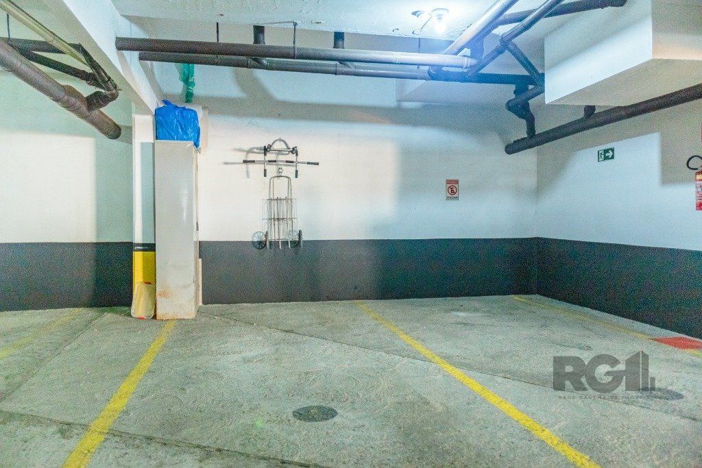 Apartamento à venda com 2 quartos, 66m² - Foto 31