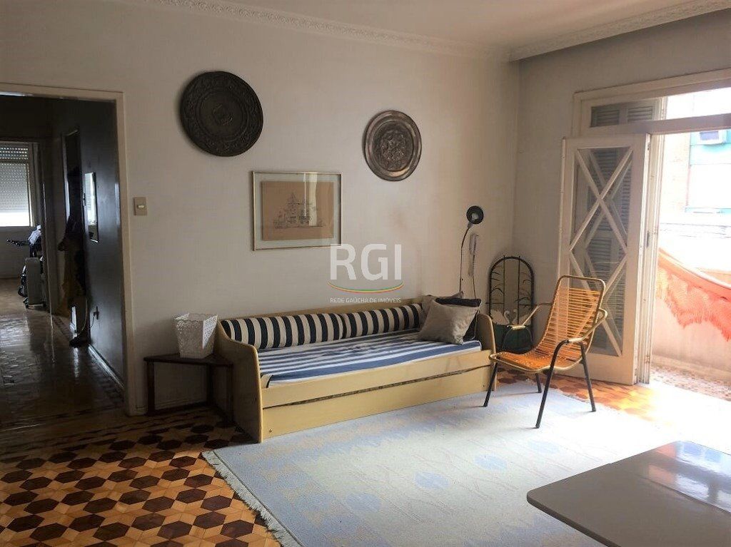 Apartamento à venda com 3 quartos, 142m² - Foto 2