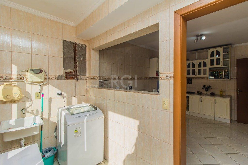 Casa à venda com 4 quartos, 300m² - Foto 42