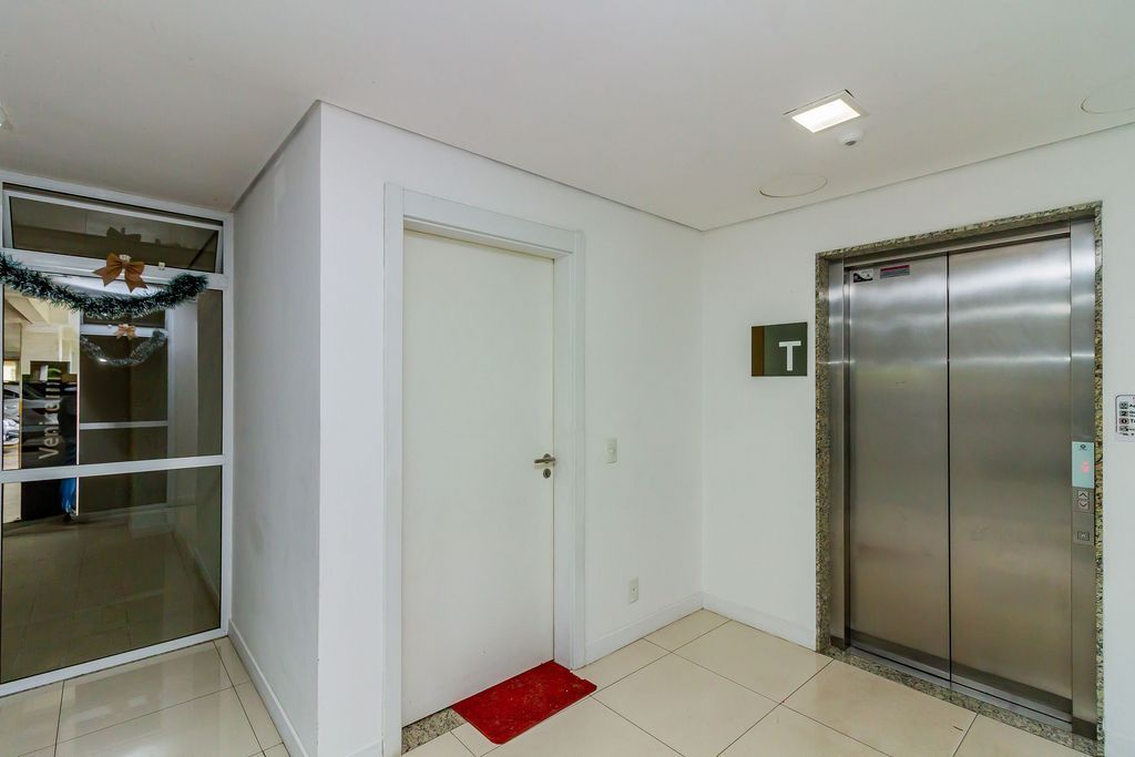 Apartamento à venda com 2 quartos, 67m² - Foto 33