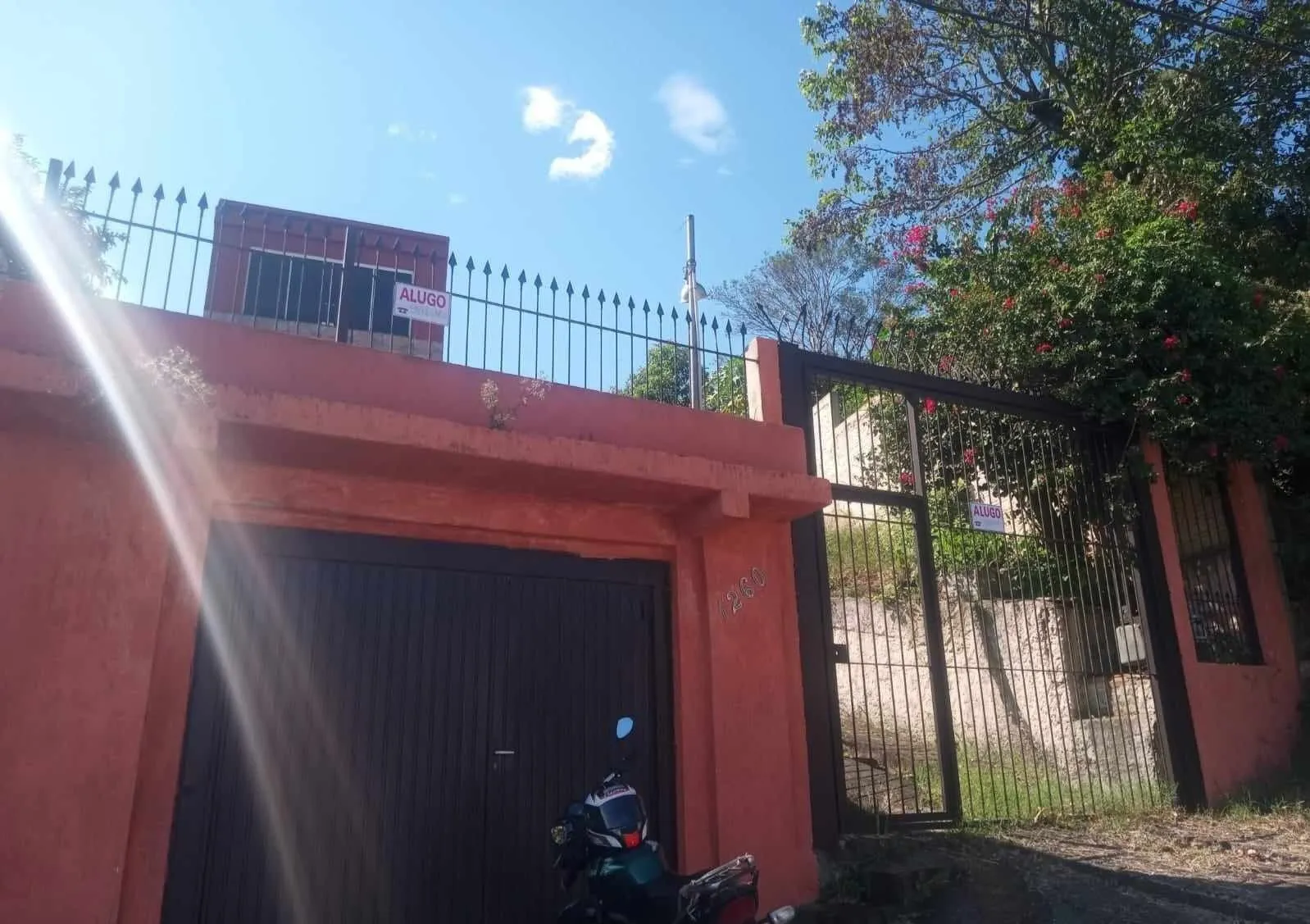 Casa, 2 dormitórios no bairro Glória em Porto Alegre para Comprar