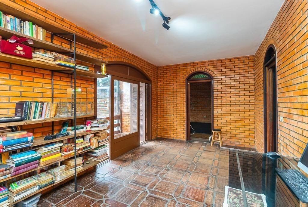 Casa à venda com 5 quartos, 245m² - Foto 10