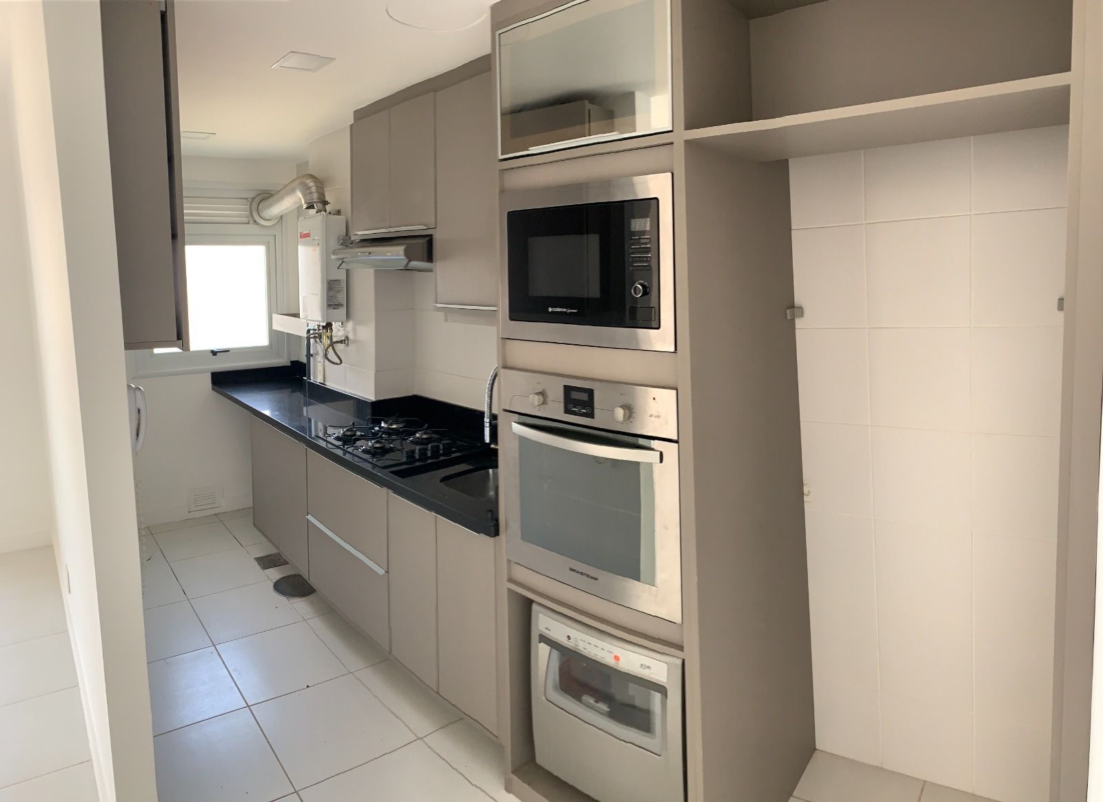 Apartamento de 3 dormitorios á venda no Bairro Passo d'Areia