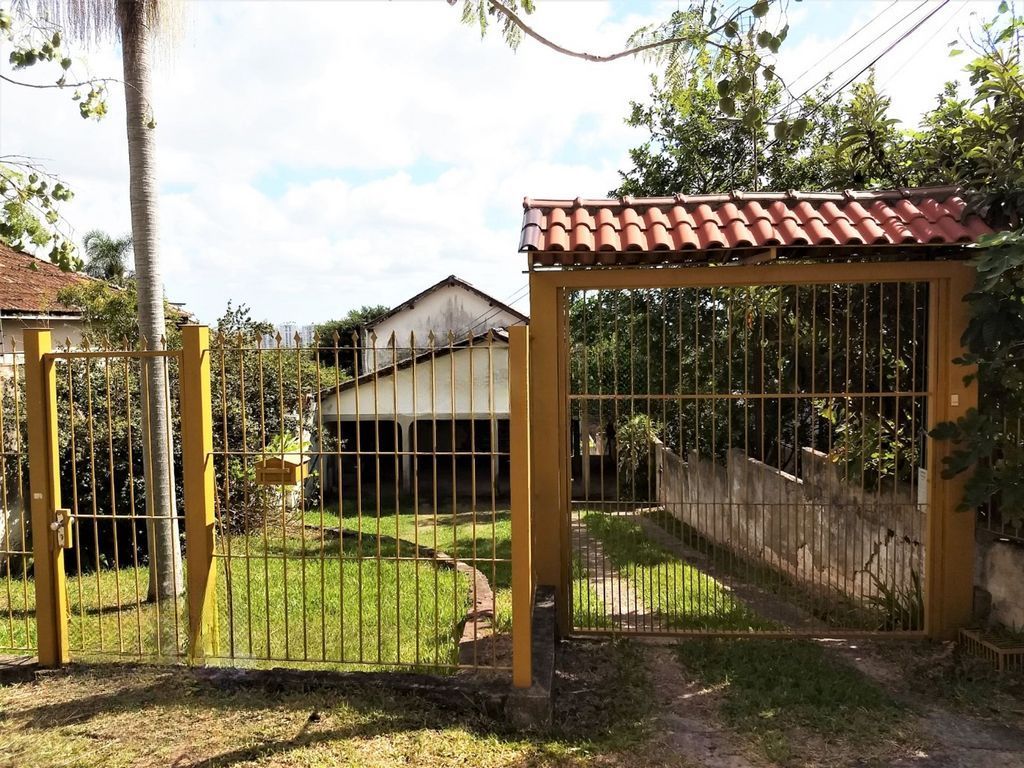 Casa, 4 quartos, 230 m² - Foto 1