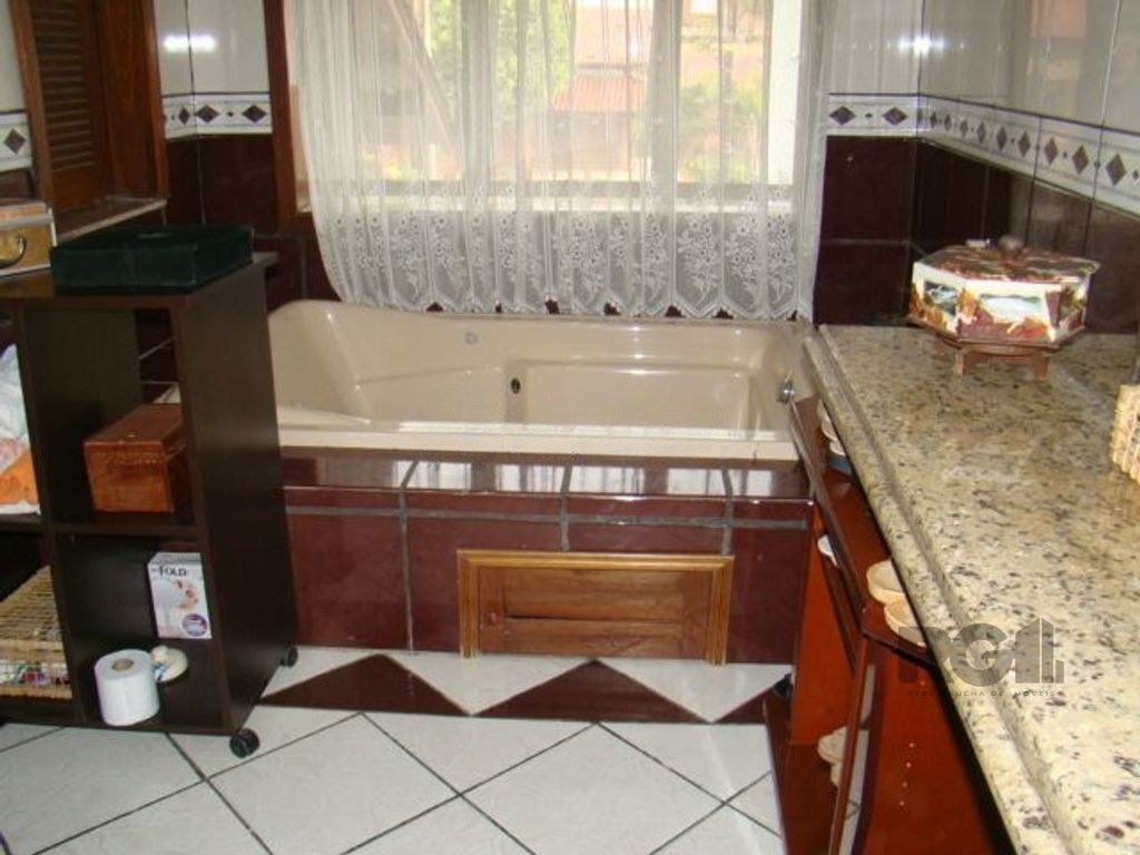 Casa à venda com 4 quartos, 370m² - Foto 13