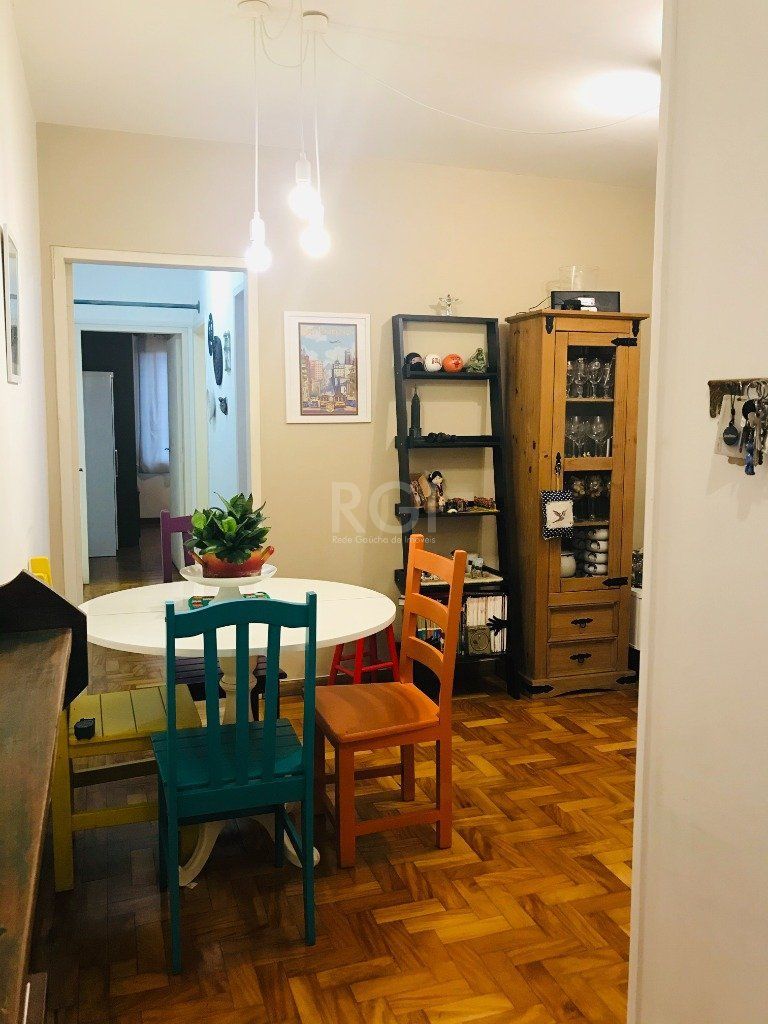 Apartamento à venda com 2 quartos, 66m² - Foto 2