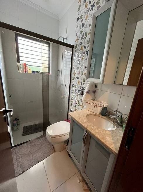 Casa à venda com 3 quartos, 200m² - Foto 10