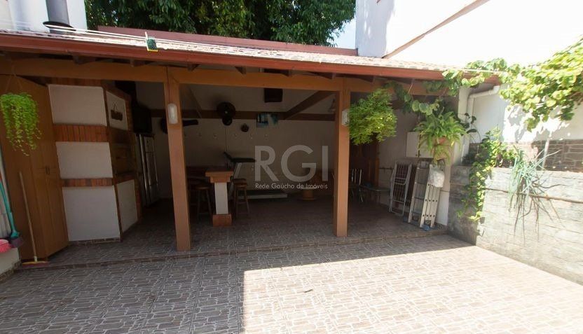 Casa à venda com 3 quartos, 240m² - Foto 21