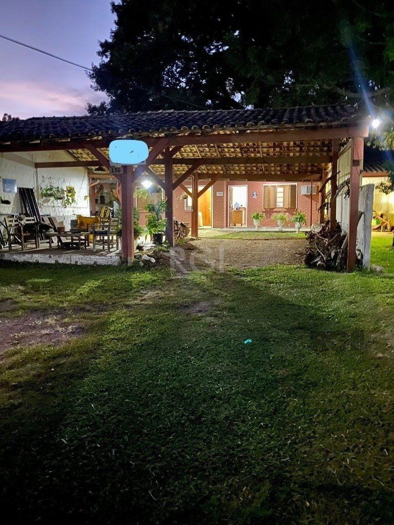 Casa 2 Dormitório(s) Bairro Ipanema