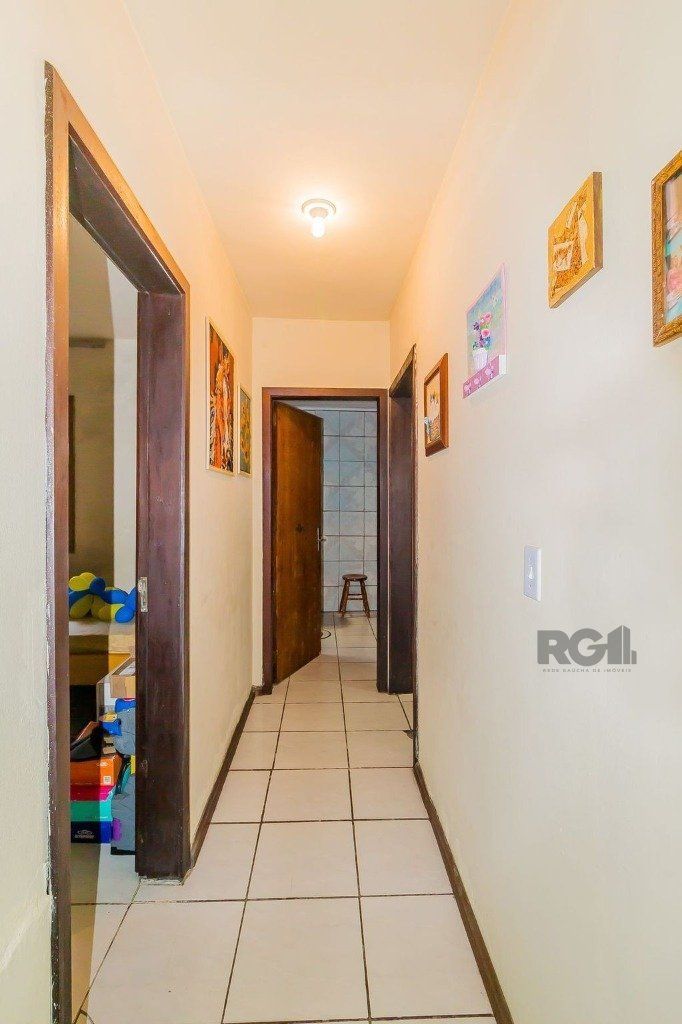 Casa à venda com 5 quartos, 242m² - Foto 6