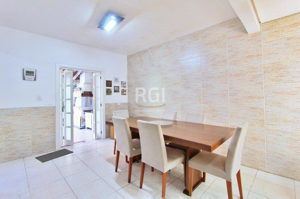 Casa à venda com 5 quartos, 260m² - Foto 25
