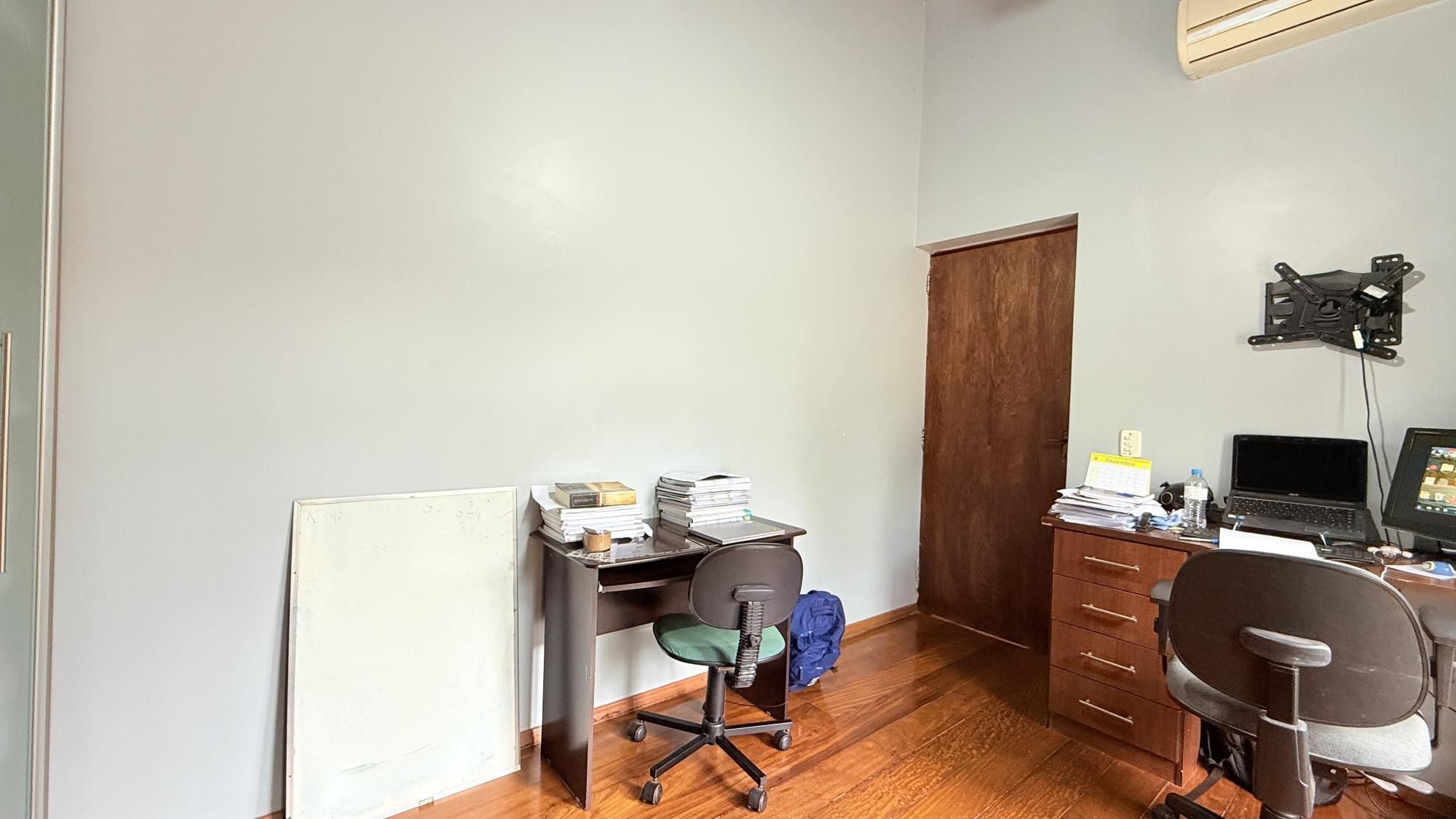 Casa, 4 quartos, 260 m² - Foto 25