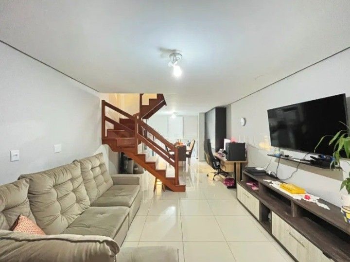 Casa 3 quartos à venda, 16m², Guarujá - Porto Alegre — foto 2