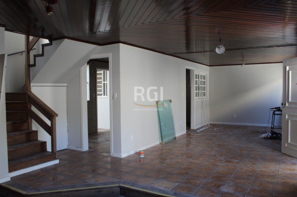Casa à venda com 6 quartos, 224m² - Foto 12