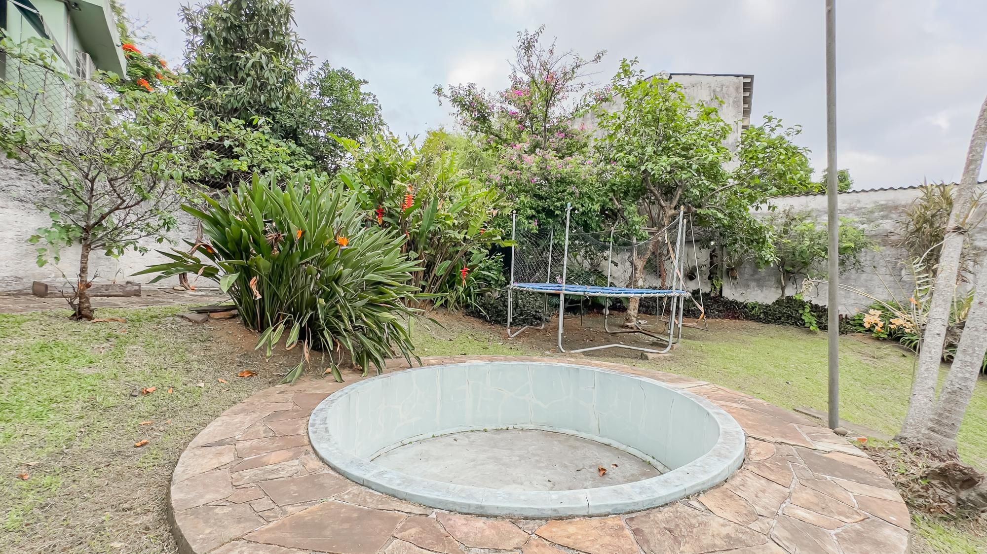 Casa à venda com 3 quartos, 313m² - Foto 5