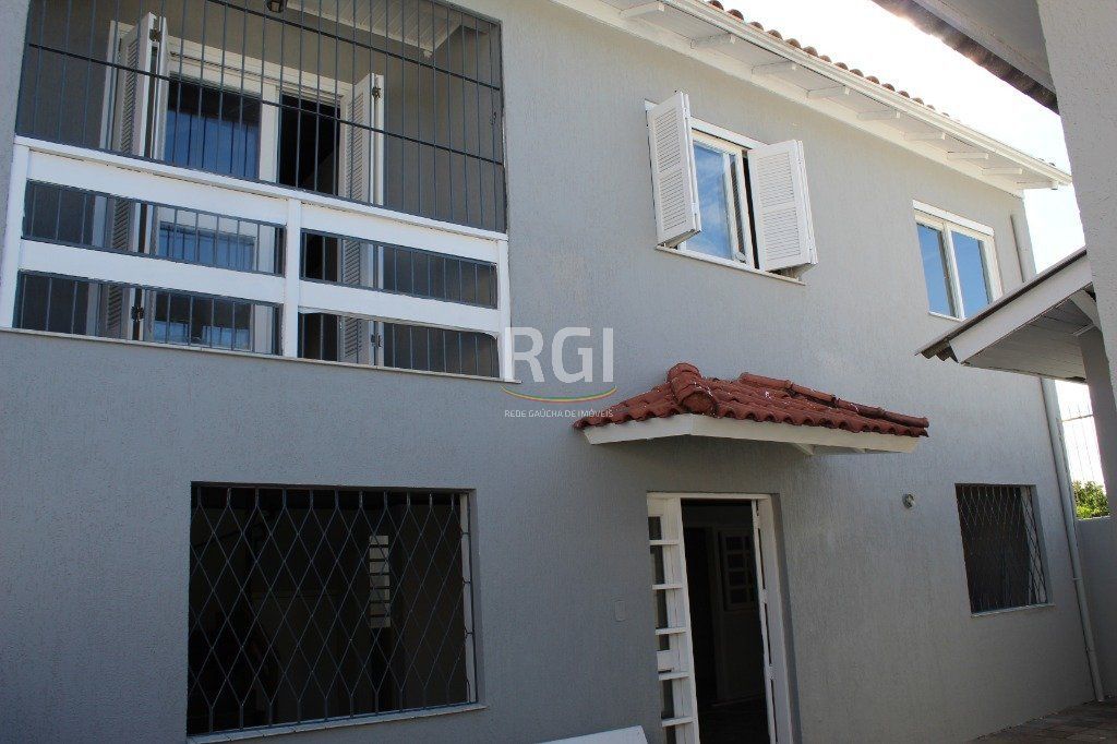 Casa à venda com 6 quartos, 224m² - Foto 28