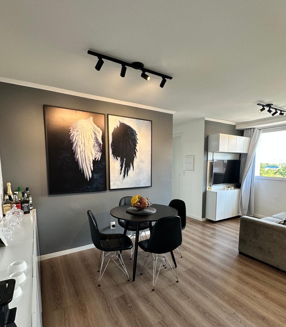 Apartamento de 2 dormitórios no Bairro Vila Nova - Porto Alegre.