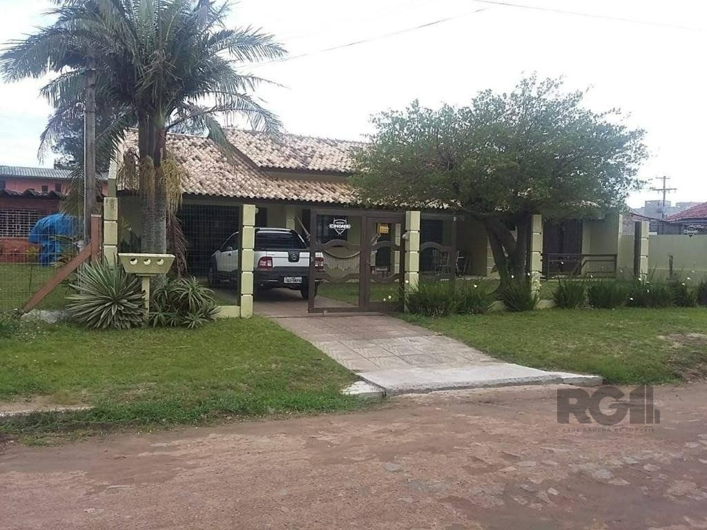 Casa à venda com 3 quartos, 220m² - Foto 1