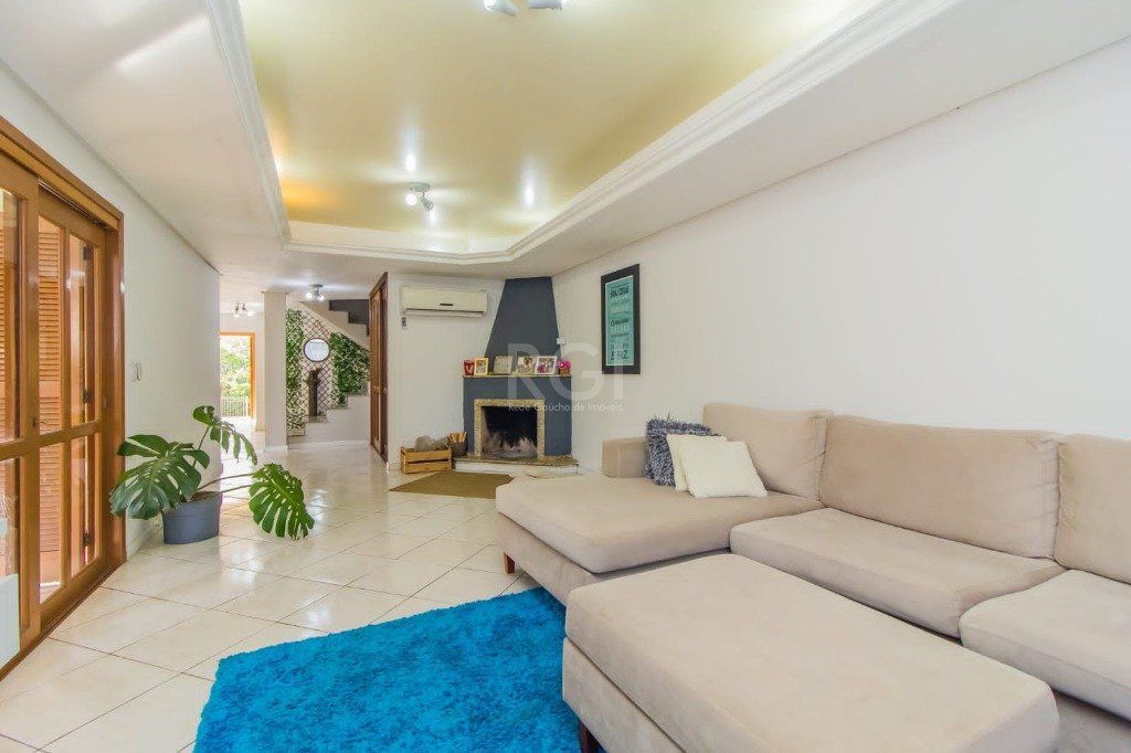 Casa à venda com 4 quartos, 300m² - Foto 3