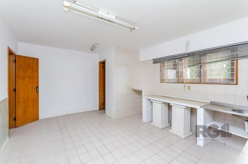 Casa à venda com 3 quartos, 379m² - Foto 11