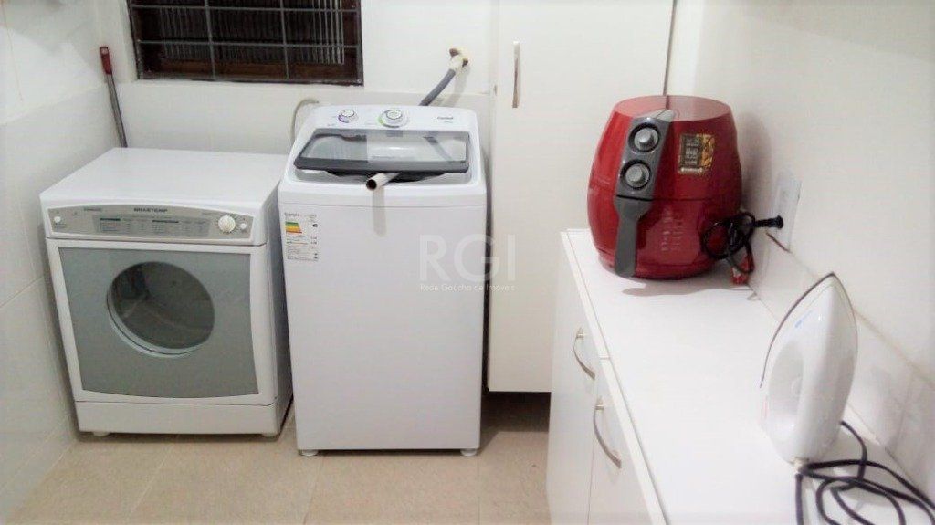 Casa à venda com 3 quartos, 240m² - Foto 17